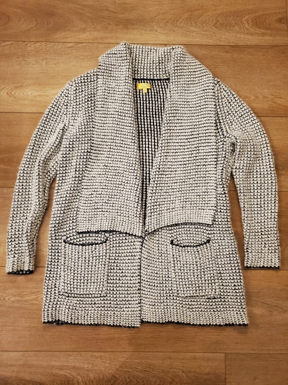 princess vera wang Black & White Open-Front Shawl Collar Cardigan